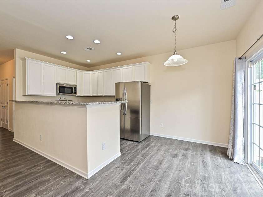 4629 Quinton Lane, Charlotte, NC 28269.  MLS# CAR4370168, YatesRealty ID 24488. 