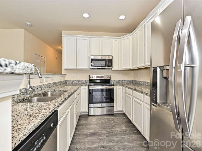 4629 Quinton Lane, Charlotte, NC 28269.  MLS# CAR4370168, YatesRealty ID 24488. 