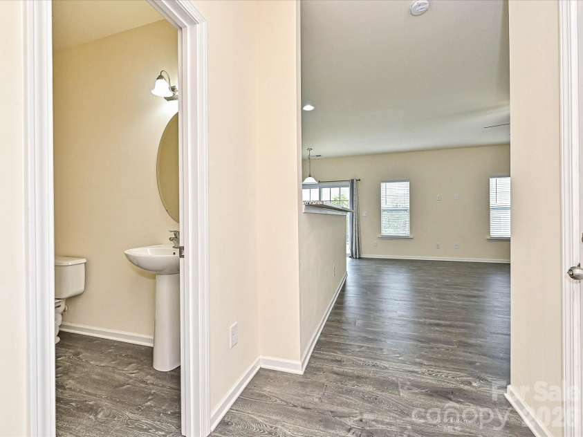 4629 Quinton Lane, Charlotte, NC 28269.  MLS# CAR4370168, YatesRealty ID 24488. 