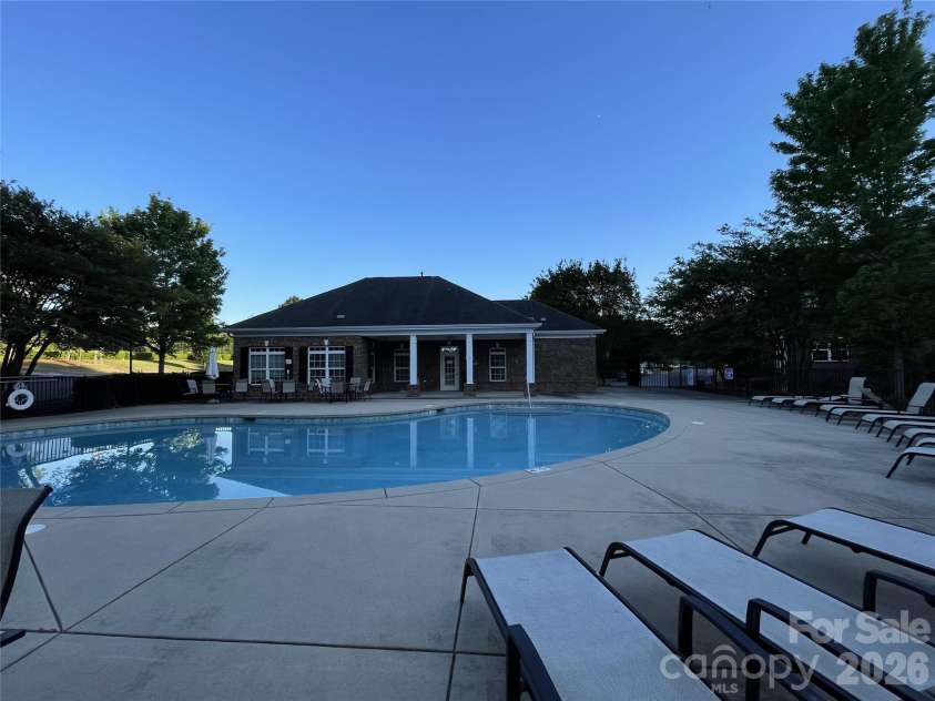 4629 Quinton Lane, Charlotte, NC 28269.  MLS# CAR4370168, YatesRealty ID 24488. 