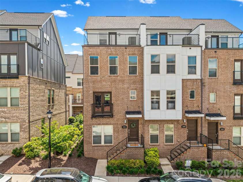 16034 Roscoe Lane, Charlotte, NC 28204.  MLS# CAR4324981, YatesRealty ID 2449. 