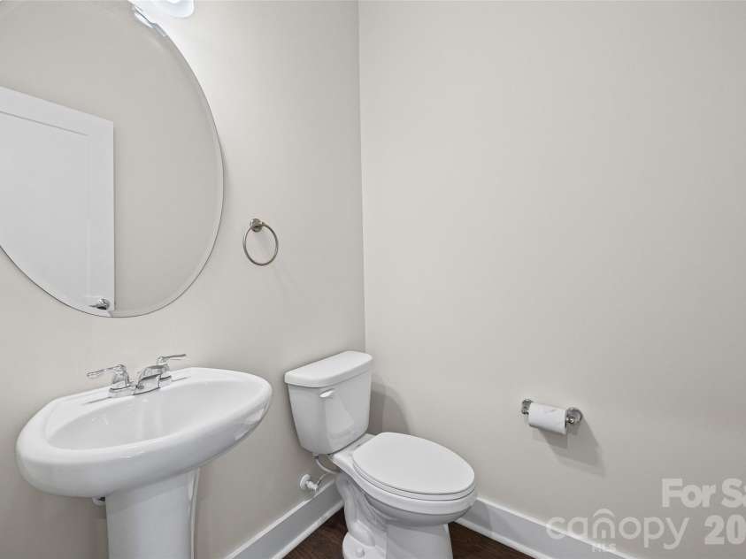 16034 Roscoe Lane, Charlotte, NC 28204.  MLS# CAR4324981, YatesRealty ID 2449. 