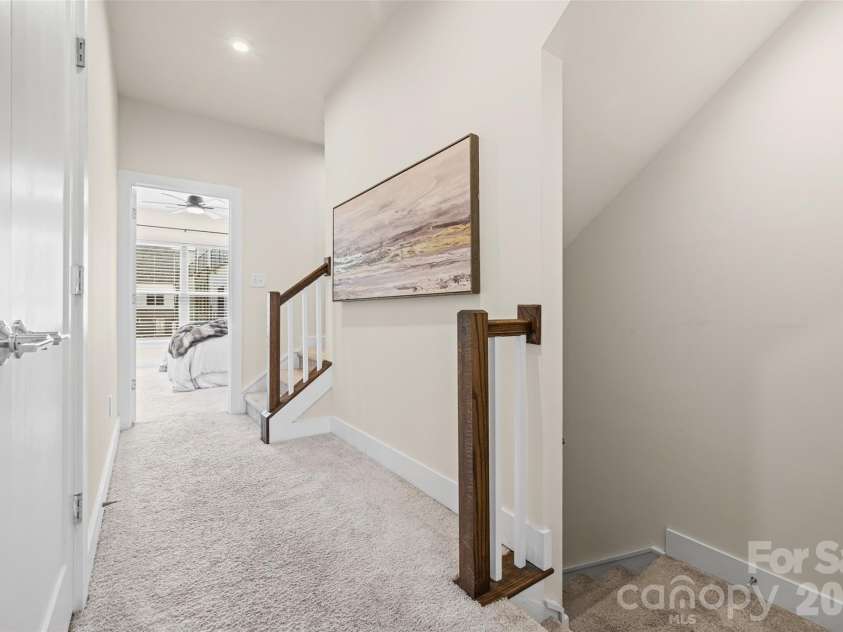 16034 Roscoe Lane, Charlotte, NC 28204.  MLS# CAR4324981, YatesRealty ID 2449. 