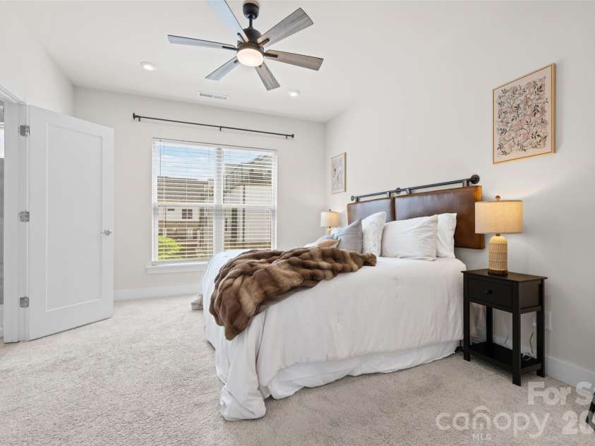 16034 Roscoe Lane, Charlotte, NC 28204.  MLS# CAR4324981, YatesRealty ID 2449. 