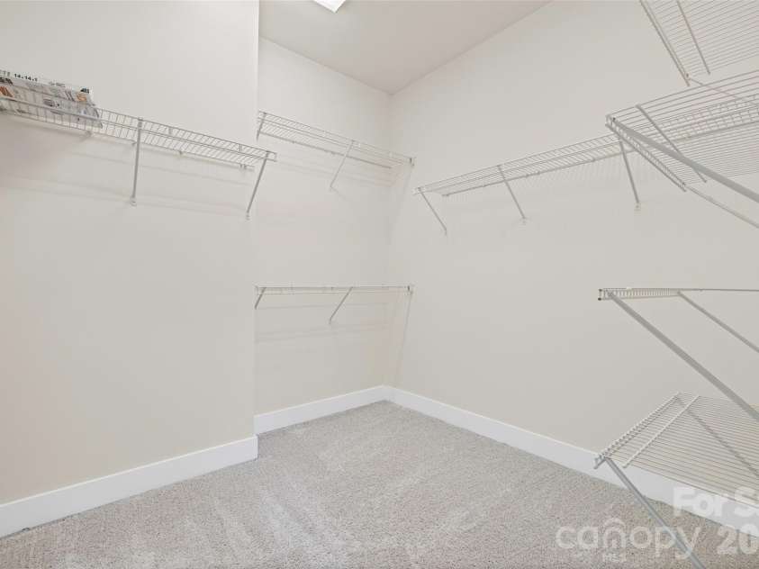 16034 Roscoe Lane, Charlotte, NC 28204.  MLS# CAR4324981, YatesRealty ID 2449. 