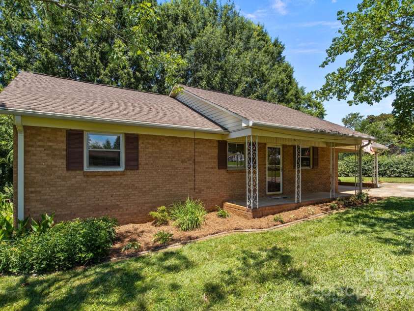 222 Mcmillian Heights Road, Iron Station, NC 28080.  MLS# CAR4279136, YatesRealty ID 24490. 