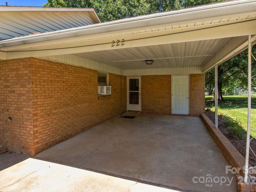 222 Mcmillian Heights Road, Iron Station, NC 28080.  MLS# CAR4279136, YatesRealty ID 24490. 