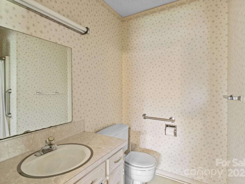 222 Mcmillian Heights Road, Iron Station, NC 28080.  MLS# CAR4279136, YatesRealty ID 24490. 