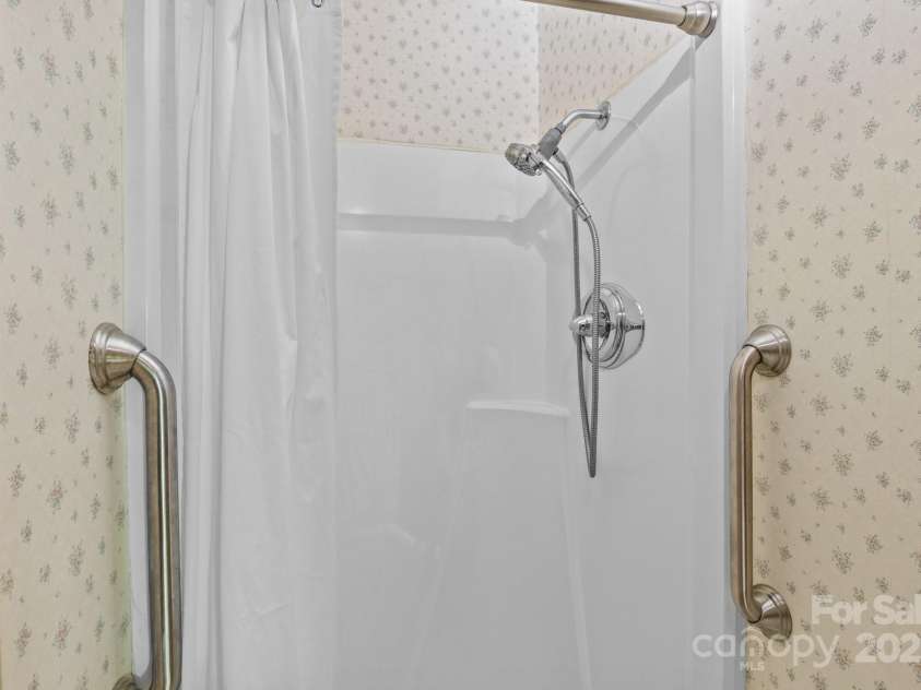 222 Mcmillian Heights Road, Iron Station, NC 28080.  MLS# CAR4279136, YatesRealty ID 24490. 