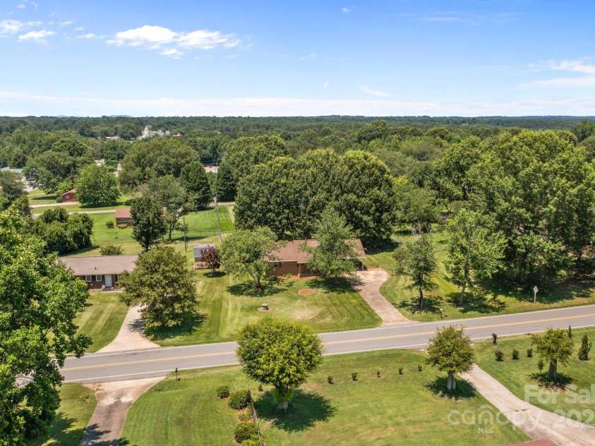 222 Mcmillian Heights Road, Iron Station, NC 28080.  MLS# CAR4279136, YatesRealty ID 24490. 