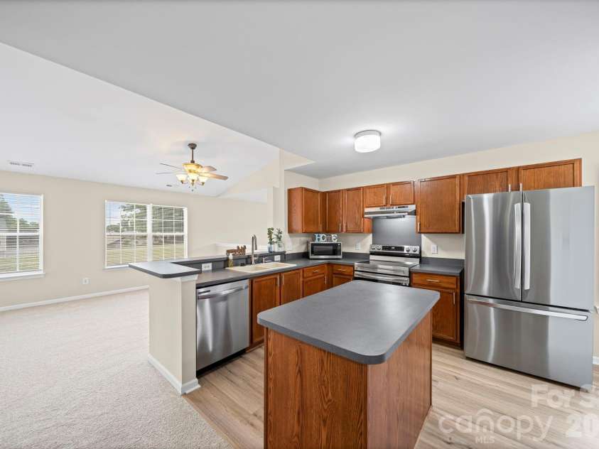 559 Railway Place, Concord, NC 28025.  MLS# CAR4380553, YatesRealty ID 24490. 