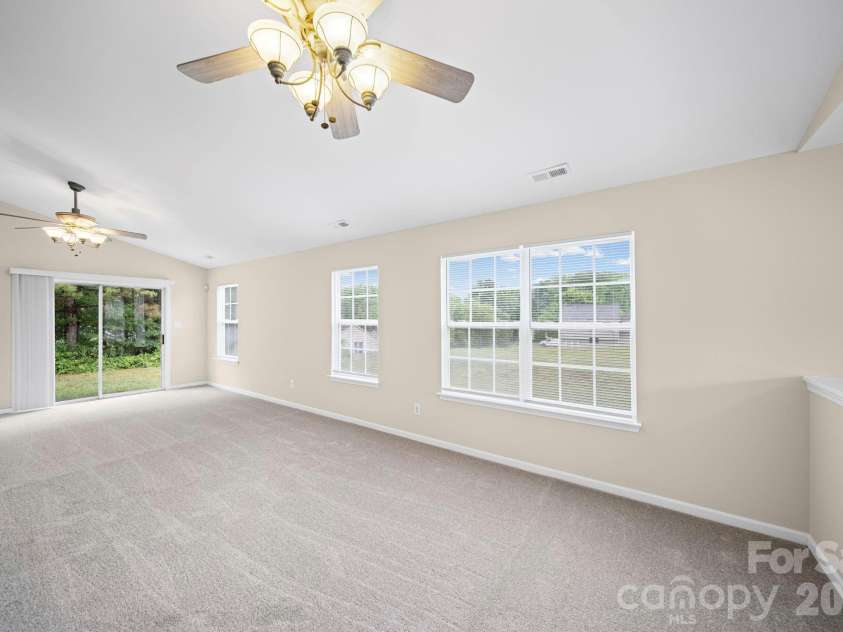 559 Railway Place, Concord, NC 28025.  MLS# CAR4380553, YatesRealty ID 24490. 