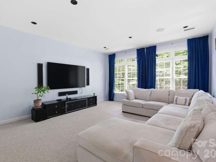 239 Sardis Pointe Road, Matthews, NC 28105.  MLS# CAR4373464, YatesRealty ID 24492. Bonus room
