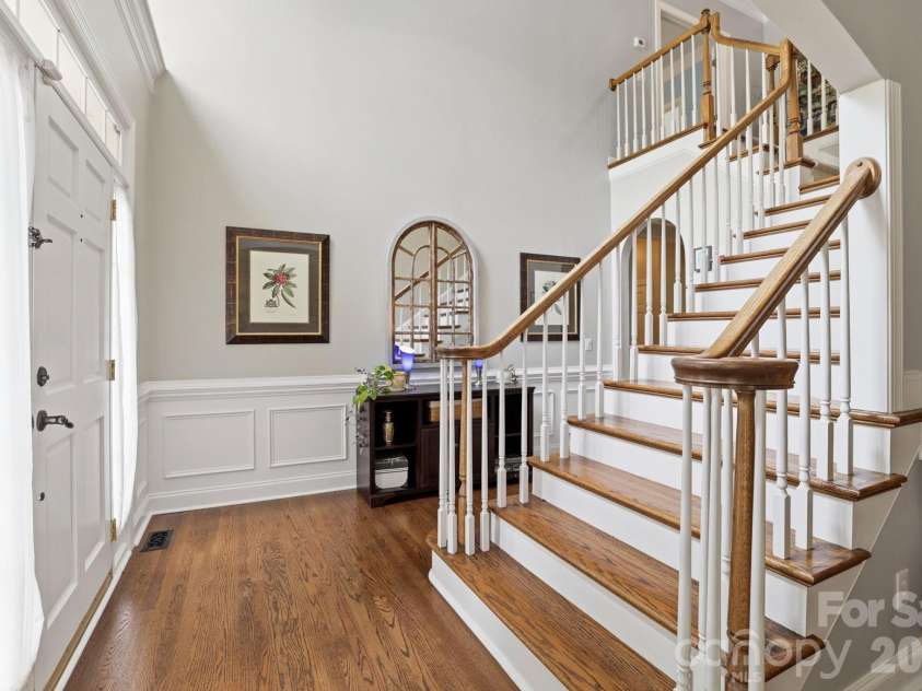 239 Sardis Pointe Road, Matthews, NC 28105.  MLS# CAR4373464, YatesRealty ID 24492. Foyer