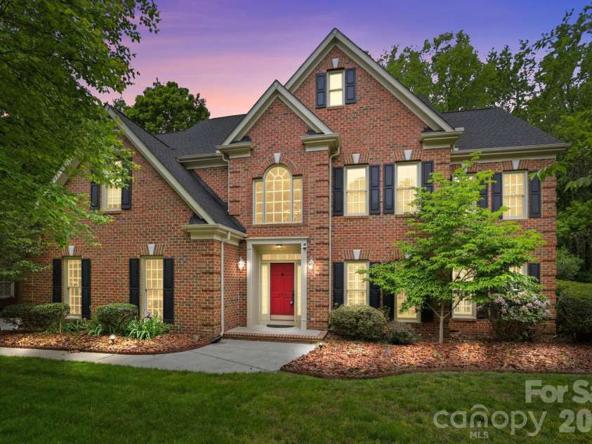 239 Sardis Pointe Road, Matthews, NC 28105.  MLS# CAR4373464, YatesRealty ID 24492. Front View