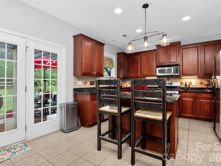 566 Cotton Field Road, Rock Hill, SC 29732.  MLS# CAR4378957, YatesRealty ID 24493. Kitchen