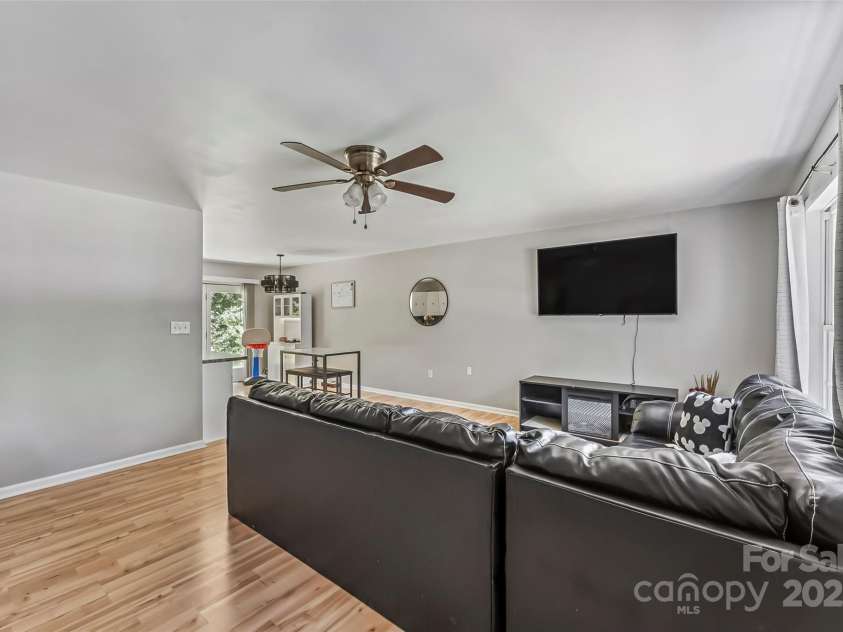 1631 Berkley Street, Lenoir, NC 28645.  MLS# CAR4276482, YatesRealty ID 24494. 