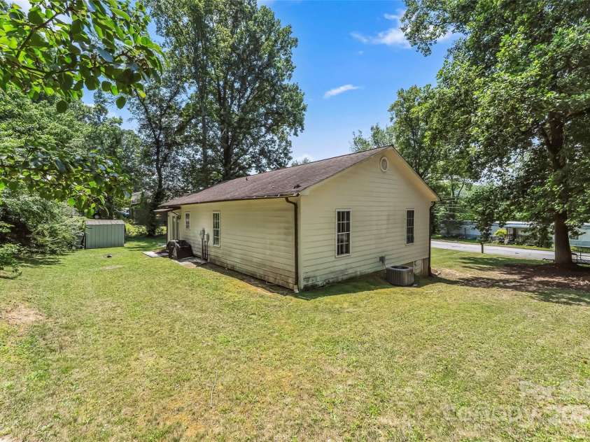 1631 Berkley Street, Lenoir, NC 28645.  MLS# CAR4276482, YatesRealty ID 24494. 