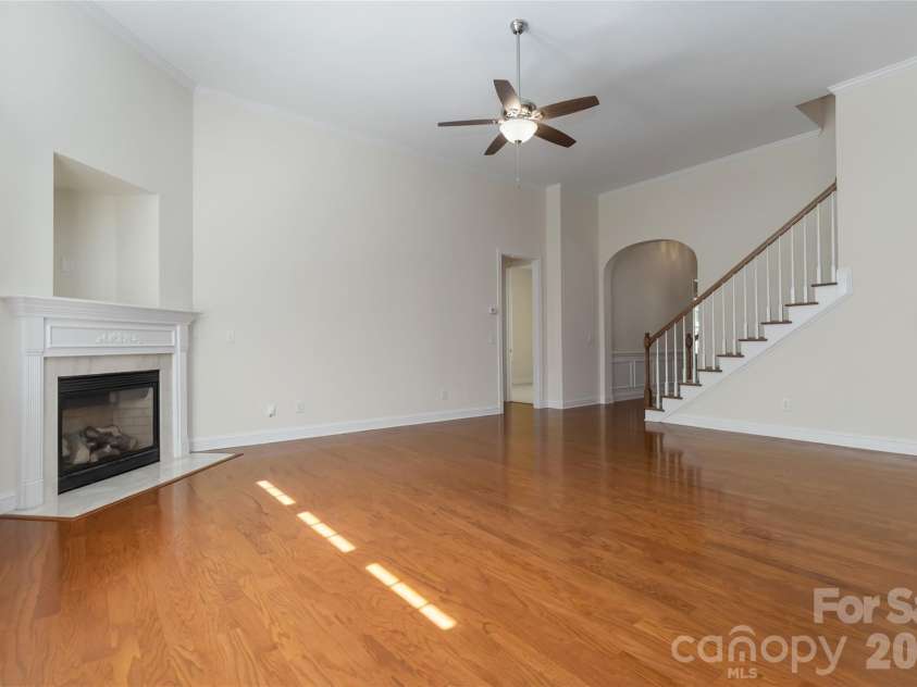 240 Clairborne Court, Matthews, NC 28104.  MLS# CAR4382430, YatesRealty ID 24494. 