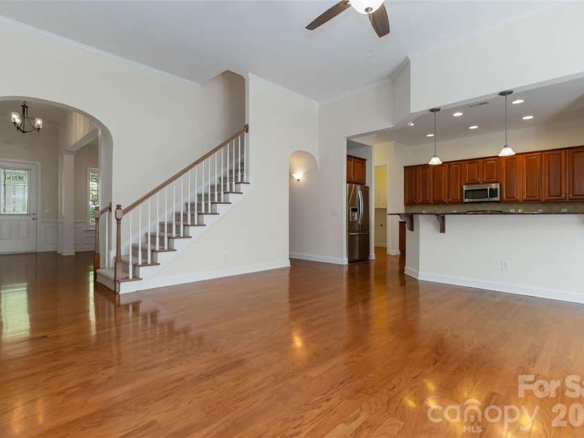 240 Clairborne Court, Matthews, NC 28104.  MLS# CAR4382430, YatesRealty ID 24494. 