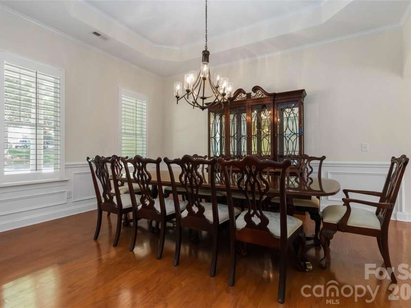 240 Clairborne Court, Matthews, NC 28104.  MLS# CAR4382430, YatesRealty ID 24494. 