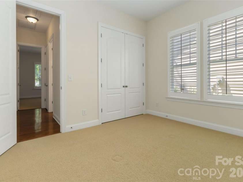 240 Clairborne Court, Matthews, NC 28104.  MLS# CAR4382430, YatesRealty ID 24494. 
