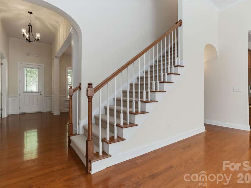 240 Clairborne Court, Matthews, NC 28104.  MLS# CAR4382430, YatesRealty ID 24494. 