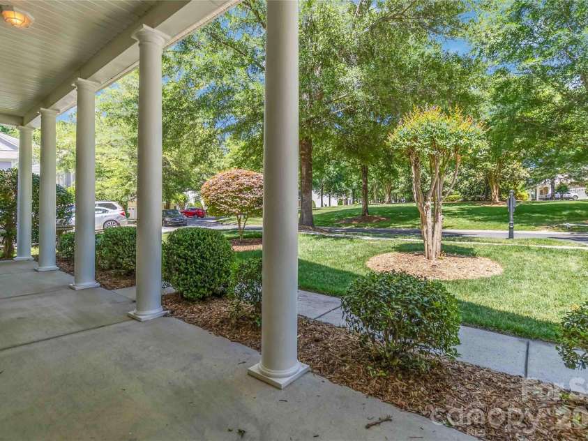240 Clairborne Court, Matthews, NC 28104.  MLS# CAR4382430, YatesRealty ID 24494. 