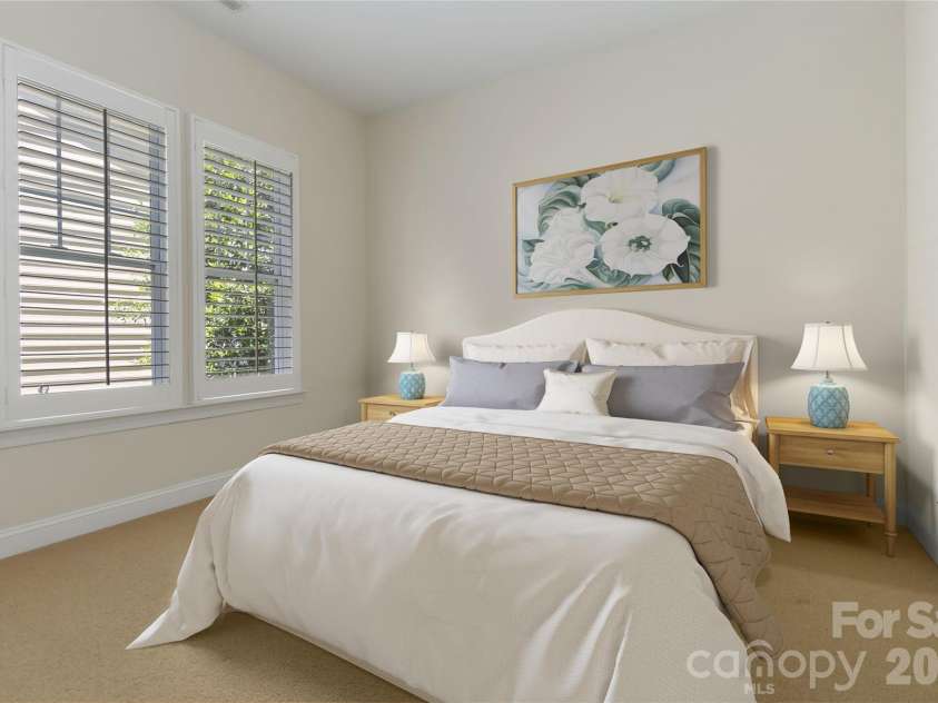 240 Clairborne Court, Matthews, NC 28104.  MLS# CAR4382430, YatesRealty ID 24494. 
