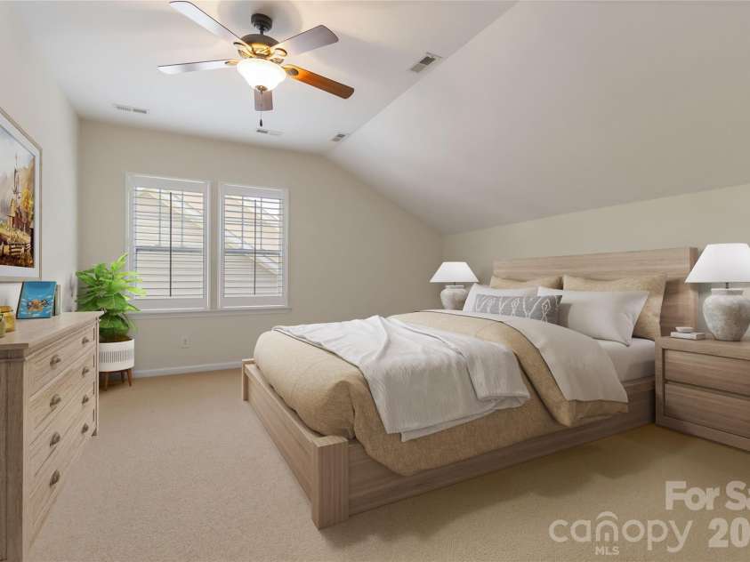 240 Clairborne Court, Matthews, NC 28104.  MLS# CAR4382430, YatesRealty ID 24494. 