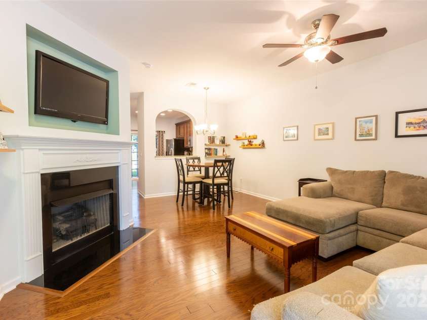 141 Leyton Loop, Mooresville, NC 28117.  MLS# CAR4278970, YatesRealty ID 24495. 