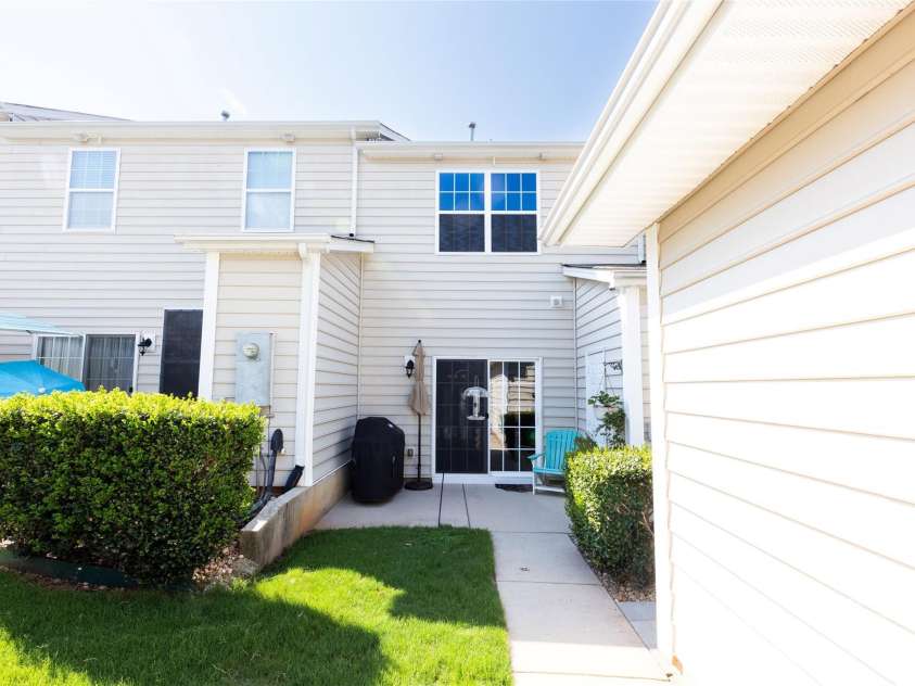 141 Leyton Loop, Mooresville, NC 28117.  MLS# CAR4278970, YatesRealty ID 24495. 