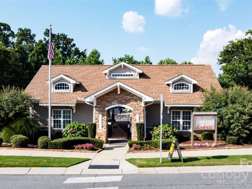 141 Leyton Loop, Mooresville, NC 28117.  MLS# CAR4278970, YatesRealty ID 24495. 