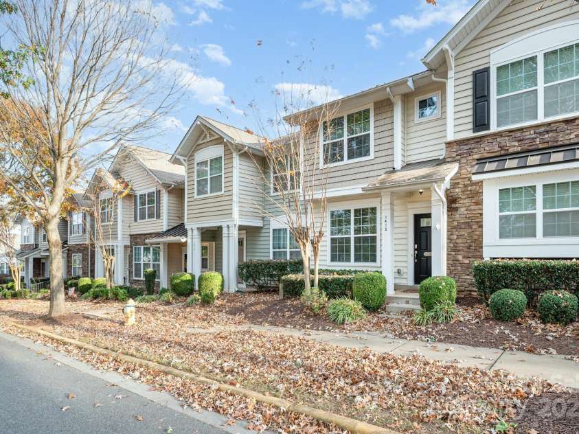 141 Leyton Loop, Mooresville, NC 28117.  MLS# CAR4322648, YatesRealty ID 24495. 