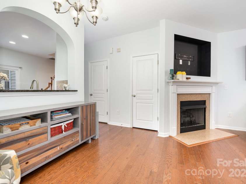 141 Leyton Loop, Mooresville, NC 28117.  MLS# CAR4322648, YatesRealty ID 24495. 