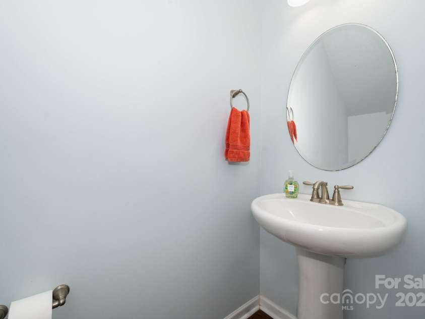 141 Leyton Loop, Mooresville, NC 28117.  MLS# CAR4322648, YatesRealty ID 24495. 