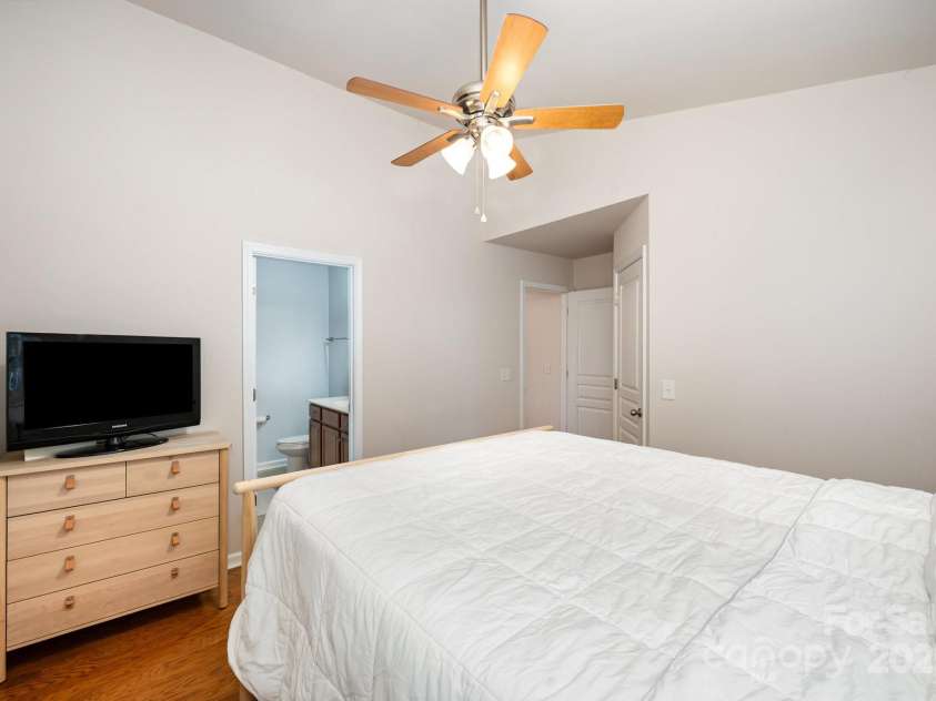 141 Leyton Loop, Mooresville, NC 28117.  MLS# CAR4322648, YatesRealty ID 24495. 