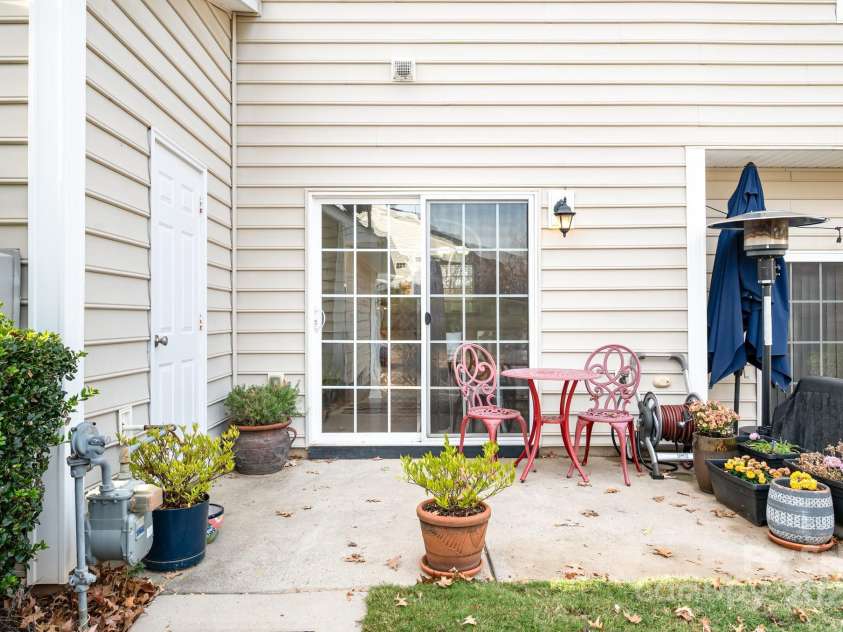 141 Leyton Loop, Mooresville, NC 28117.  MLS# CAR4322648, YatesRealty ID 24495. 