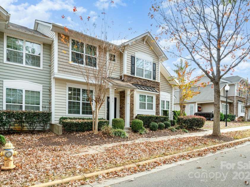 141 Leyton Loop, Mooresville, NC 28117.  MLS# CAR4322648, YatesRealty ID 24495. 