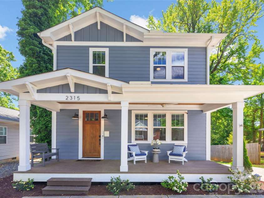 2315 Dundeen Street, Charlotte, NC 28216.  MLS# CAR4379399, YatesRealty ID 24495. 