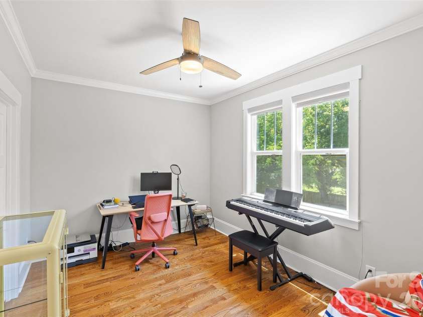 2315 Dundeen Street, Charlotte, NC 28216.  MLS# CAR4379399, YatesRealty ID 24495. 