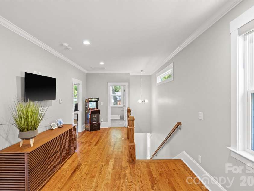 2315 Dundeen Street, Charlotte, NC 28216.  MLS# CAR4379399, YatesRealty ID 24495. 