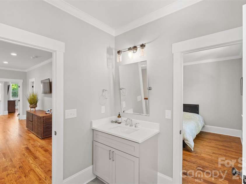 2315 Dundeen Street, Charlotte, NC 28216.  MLS# CAR4379399, YatesRealty ID 24495. 