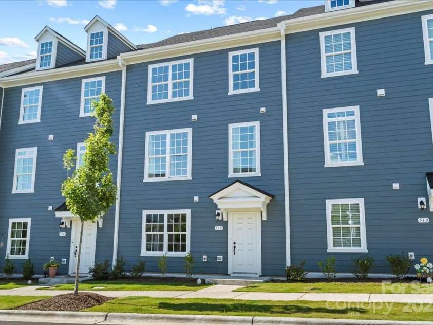 512 Whitehall Circle, Durham, NC 27713.  MLS# CAR4279290, YatesRealty ID 24496. 