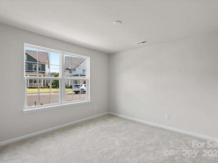 512 Whitehall Circle, Durham, NC 27713.  MLS# CAR4279290, YatesRealty ID 24496. 