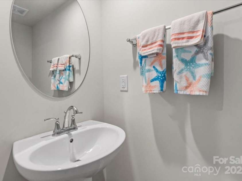 512 Whitehall Circle, Durham, NC 27713.  MLS# CAR4279290, YatesRealty ID 24496. 