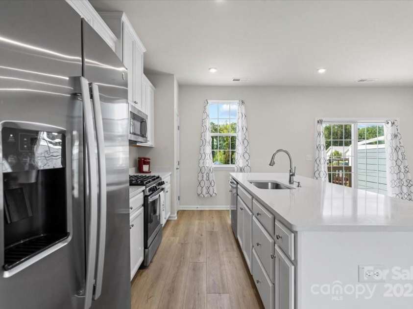 512 Whitehall Circle, Durham, NC 27713.  MLS# CAR4279290, YatesRealty ID 24496. 