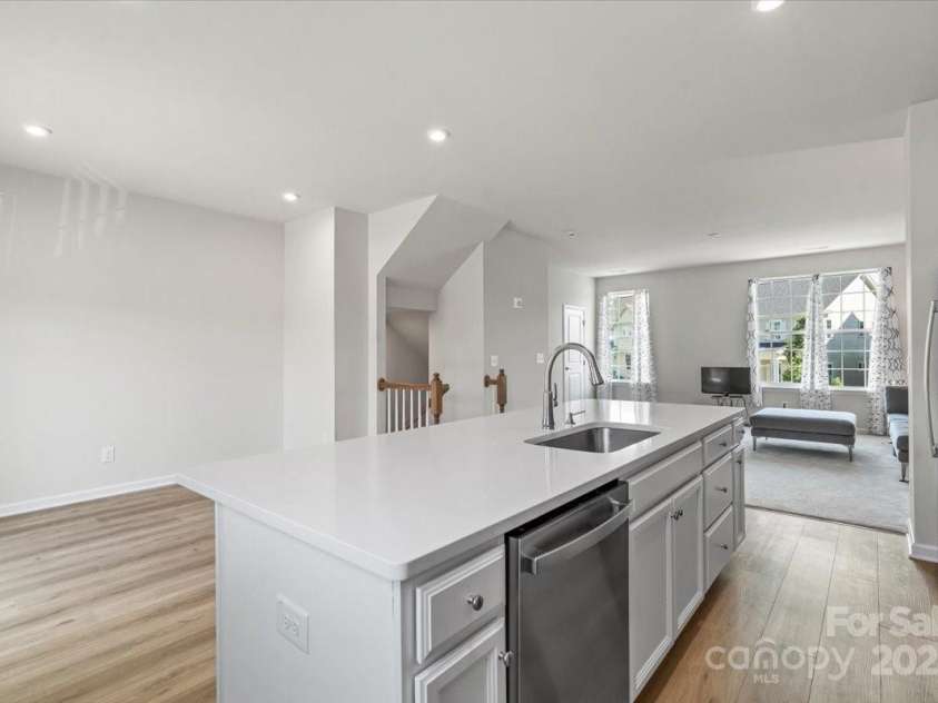 512 Whitehall Circle, Durham, NC 27713.  MLS# CAR4279290, YatesRealty ID 24496. 