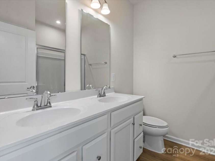 512 Whitehall Circle, Durham, NC 27713.  MLS# CAR4279290, YatesRealty ID 24496. 