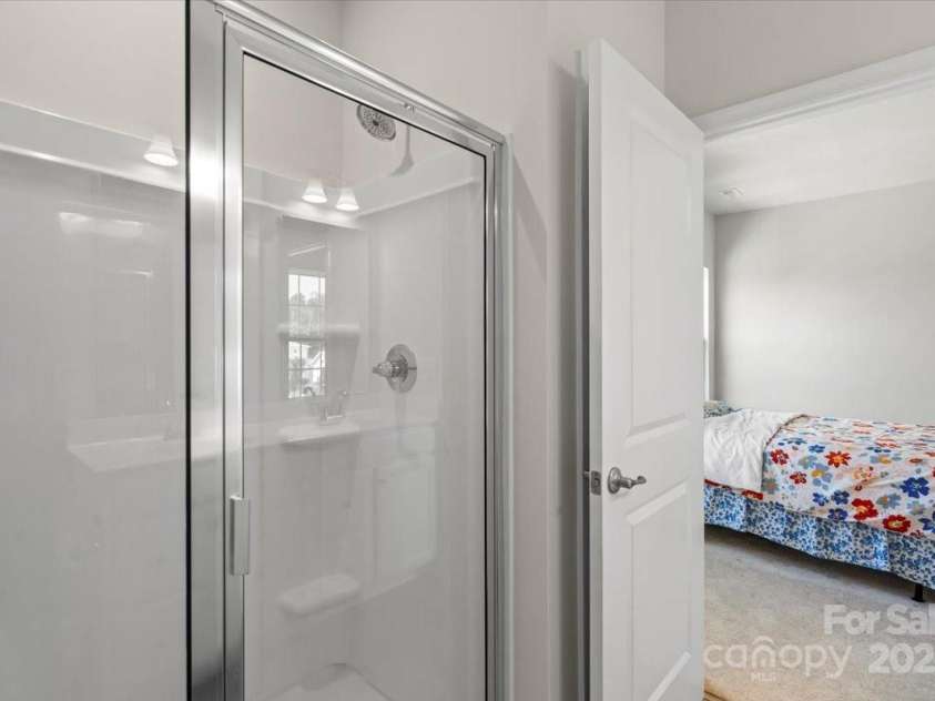 512 Whitehall Circle, Durham, NC 27713.  MLS# CAR4279290, YatesRealty ID 24496. 